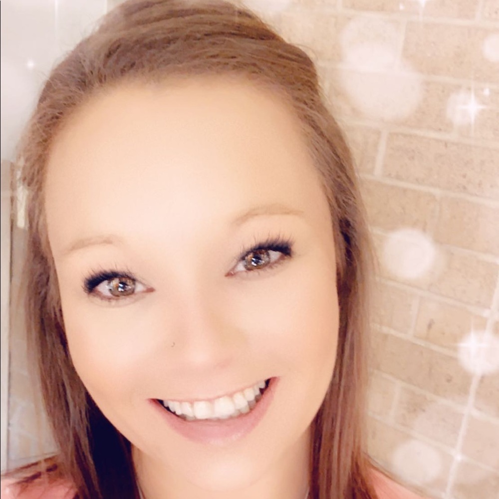 Meet your Posher, Christine